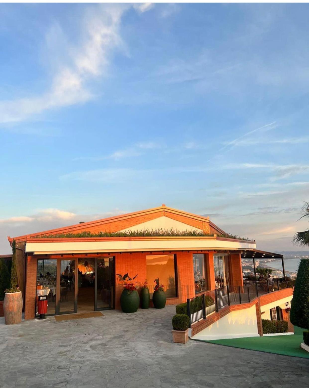 Hotel Agroturizem Kodra E Kuajve Škalngur Exterior foto